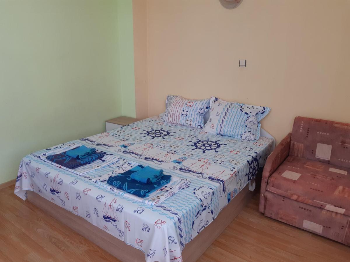 Kazlarov Guest House 키텐 외부 사진
