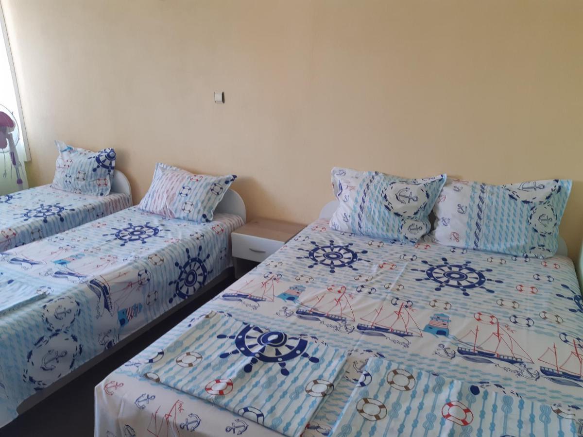 Kazlarov Guest House 키텐 외부 사진
