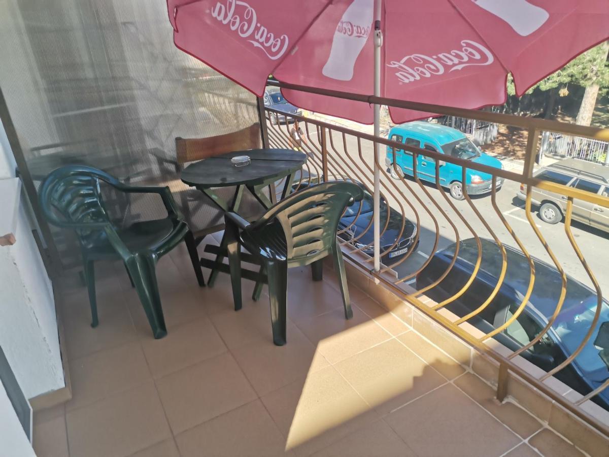 Kazlarov Guest House 키텐 외부 사진