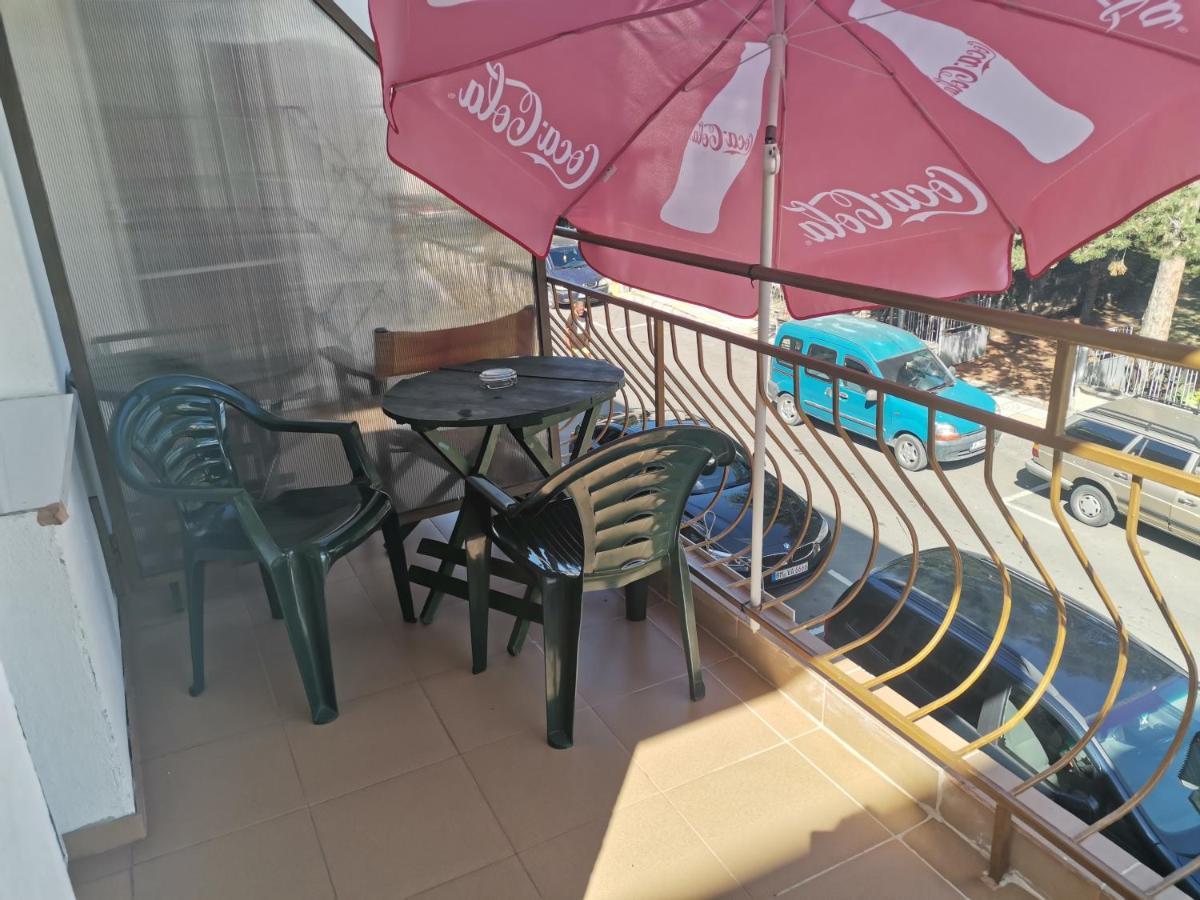 Kazlarov Guest House 키텐 외부 사진
