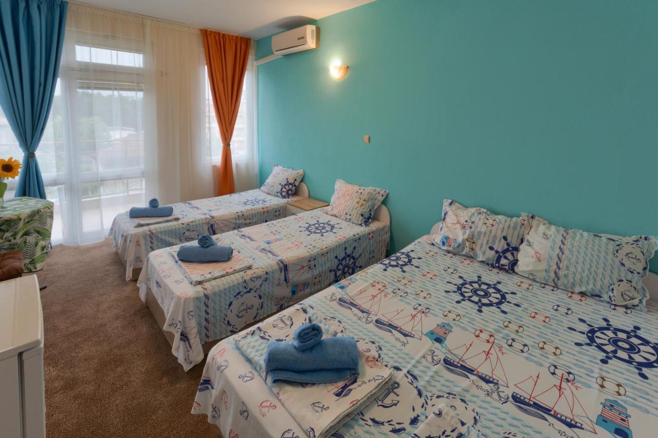 Kazlarov Guest House 키텐 외부 사진